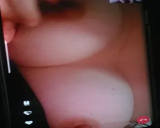 동영상 팔아서 돈 버는 국산 커플들 - 인기 한국야동 한국야동