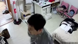 30대 초반의 귀여운 아내 - 인기 한국야동 국산야동