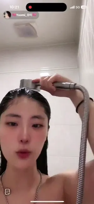 틱톡 라방중 샤워하다가 꼭노 - 한국야동 인기 한국야동