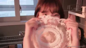 이젠 시원하게 젖통 까주는 인경씨 - 인기 한국야동 실시간 국산야동