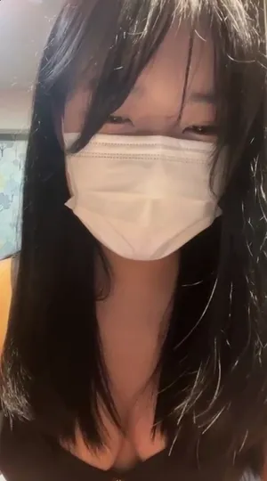노래방에서 대놓고 꼬추빠는 미친커플 - 인기 한국야동 한국야동
