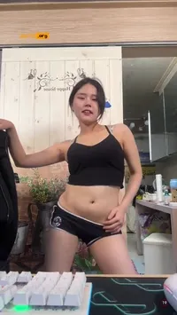 아프 20살 신입 젖꼭지 노출 . - 국산야동 인기 한국야동