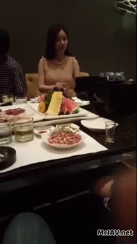 룸싸롱 나가요 들과 골 때리는 라이브방송 - 인기 한국야동 한국야동