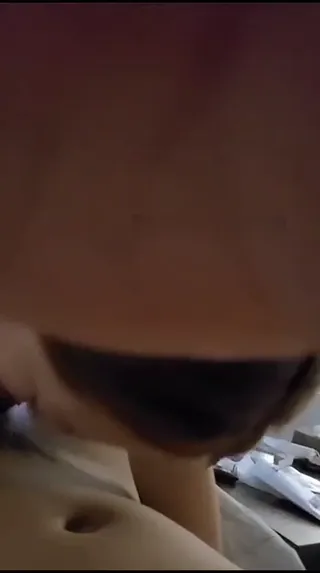 혀놀림이 현역 업소녀 못지않네 - 인기 한국야동 한국야동