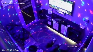 휴가 나온 군바리 코노에서 여친과 - 실시간 국산야동 한국야동