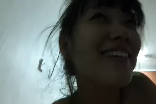 남친 반응이 재밌는 꾀죄죄녀 - 한국야동 실시간 국산야동
