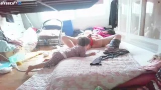 애기가 보는 앞에서 딜도 쑤시는 미친 부모님 - 인기 한국야동 한국야동