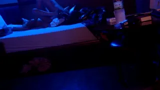 시퍼런 조명 때문에 귀신 나오겄다 - 실시간 국산야동 국산야동